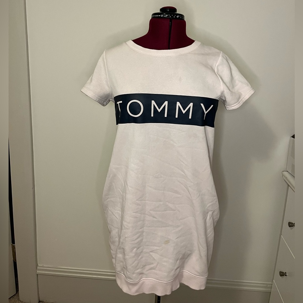 Tommy Hilfiger pink t-shirt dress